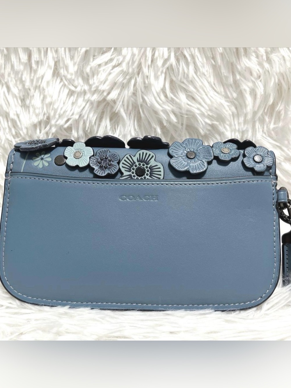 Coach 1941 Tea Rose Clutch EUC - Picture 2 of 9